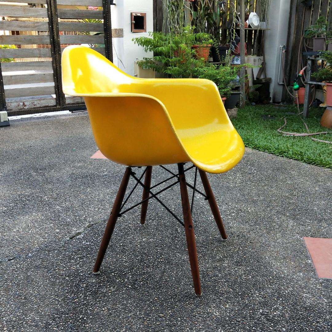 Bistro modern Eames dining seat, Eames dining chair, modern Eames chair, Eames style dining chair, modern dining chair, dining chair, bistro dining chair, contemporary dining chair, stylish dining chair, elegant dining chair, plastic dining chair, molded dining chair, designer dining chair, minimalist dining chair, modern home furniture, dining room chair, kitchen chair, cafe chair, restaurant chair, bistro chair, luxury dining chair, premium dining chair, comfortable dining chair, ergonomic dining chair, modern furniture, dining furniture, home furniture, restaurant furniture, cafe furniture, hospitality chair, commercial dining chair, event dining chair, office dining chair, meeting room chair, stylish home chair, Scandinavian dining chair, contemporary furniture, designer furniture, Eames inspired chair, Eames plastic chair, white Eames chair, black Eames chair, colored dining chair, modern chair design, dining room furniture, kitchen furniture, apartment furniture, compact dining chair, space saving dining chair, durable dining chair, quality dining chair, affordable dining chair, luxury furniture Kenya, furniture Kenya, furniture Nairobi, furniture Kisii, furniture Mombasa, dining chair Kenya, dining chair Nairobi, dining chair Kisii, dining chair Mombasa, dining chair Nakuru, dining chair Eldoret, Eames chair Kenya, Eames chair Nairobi, modern furniture Kenya, home furniture Kenya, dining furniture Kenya, dining chair supplier Kenya, furniture supplier Kenya, furniture shop Kenya, furniture store Kenya, furniture online Kenya, buy dining chair Kenya, dining chair for sale Kenya, dining chair price Kenya, modern dining chair Kenya, bistro chair Kenya, cafe chair Kenya, restaurant chair Kenya, office chair Kenya, stylish chair Kenya, contemporary dining furniture, modern dining setup, dining room decor, home interior furniture, elegant seating furniture, premium seating, modern seating solution, designer seating, comfortable home chair, dining table chair, dining set chair, family dining chair, kitchen dining chair, trendy dining chair, modern lifestyle furniture, Eames dining seat.